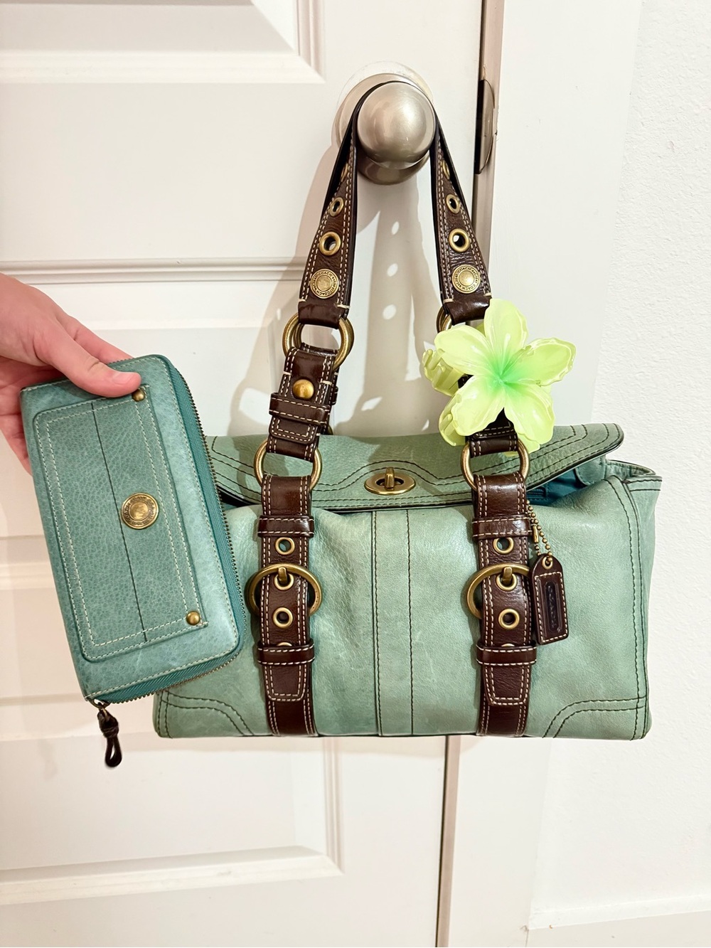 Coach Chelsea Vintage Leather Satchel Handbag+ Wallet